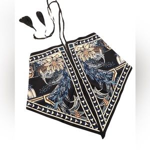 V-neck Floral Backless Halter Top with Tassel